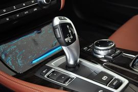 2014款宝马528Li领先型