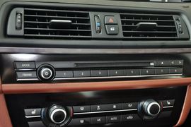 2014款宝马528Li领先型