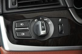 2014款宝马528Li领先型