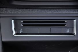 2015款大众途观1.8TSI手自一体两驱豪华版