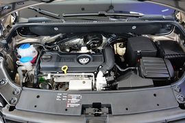 2015款大众途安1.4T手动风尚版5座