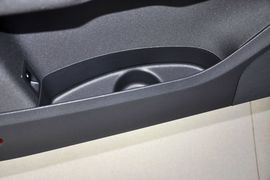 2015款大众途安1.4T手动风尚版5座