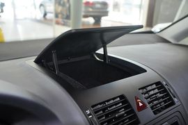 2015款大众途安1.4T手动风尚版5座