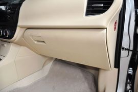 2014款丰田卡罗拉1.6L