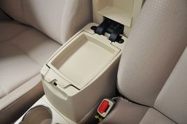 2014款丰田卡罗拉1.6L