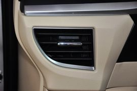 2014款丰田卡罗拉1.6L