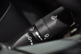2014款丰田卡罗拉1.6L