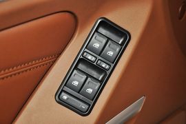 2014款华泰宝利格1.8T手动两驱智享版