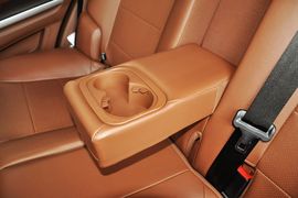 2014款华泰宝利格1.8T手动两驱智享版