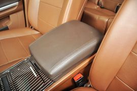 2014款华泰宝利格1.8T手动两驱智享版