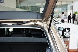 2014款大众高尔夫1.6L手动时尚型