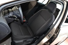 2014款大众高尔夫1.6L手动时尚型