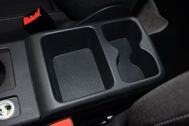2014款大众高尔夫1.6L手动时尚型