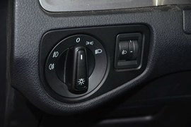 2014款大众高尔夫1.6L手动时尚型