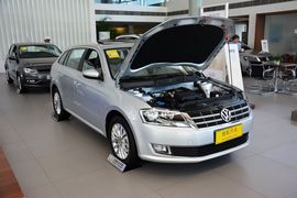 2013款大众朗行1.4T手动豪华型