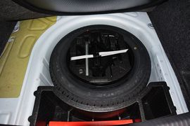 2013款大众朗行1.4T手动豪华型