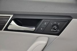 2013款大众朗行1.4T手动豪华型