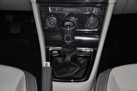 2013款大众朗行1.4T手动豪华型