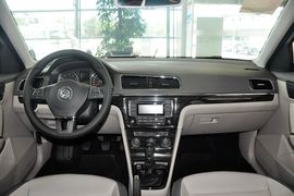 2013款大众朗行1.4T手动豪华型