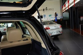 2013款华泰圣达菲1.8T自动两驱天窗版