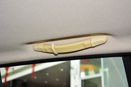 2013款华泰圣达菲1.8T自动两驱天窗版