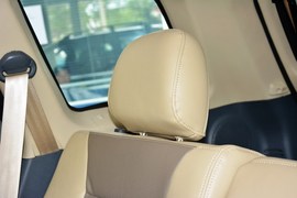 2013款华泰圣达菲1.8T自动两驱天窗版