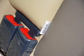 2013款华泰圣达菲1.8T自动两驱天窗版