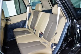 2013款华泰圣达菲1.8T自动两驱天窗版