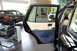 2013款华泰圣达菲1.8T自动两驱天窗版