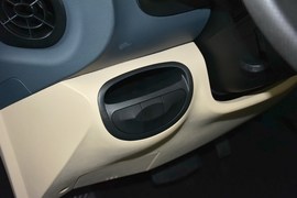 2013款华泰圣达菲1.8T自动两驱天窗版