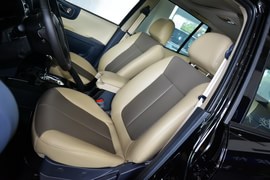 2013款华泰圣达菲1.8T自动两驱天窗版