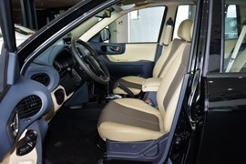 2013款华泰圣达菲1.8T自动两驱天窗版