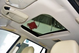 2013款华泰圣达菲1.8T自动两驱天窗版