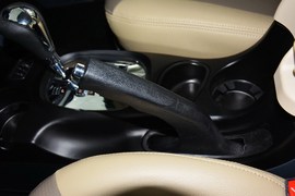 2013款华泰圣达菲1.8T自动两驱天窗版