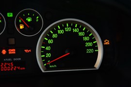 2013款华泰圣达菲1.8T自动两驱天窗版