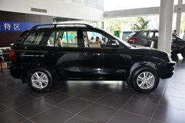 2013款华泰圣达菲1.8T自动两驱天窗版