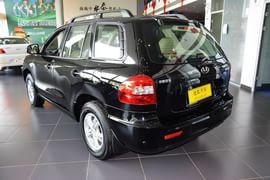 2013款华泰圣达菲1.8T自动两驱天窗版