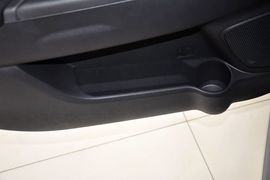 2014款三菱劲炫2.0L自动两驱超越版