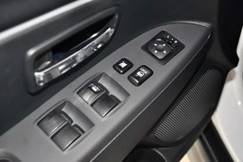 2014款三菱劲炫2.0L自动两驱超越版