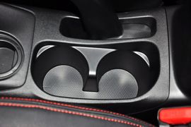 2014款三菱劲炫2.0L自动两驱超越版