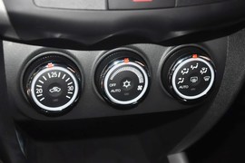 2014款三菱劲炫2.0L自动两驱超越版