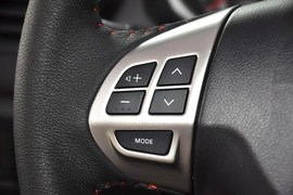 2014款三菱劲炫2.0L自动两驱超越版