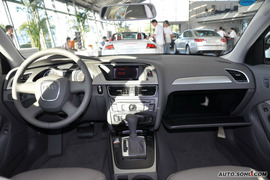 2010款奥迪A4L