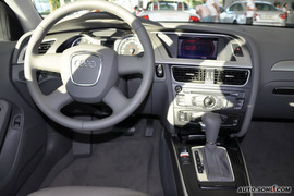 2010款奥迪A4L