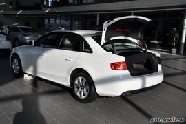 2010款奥迪A4L