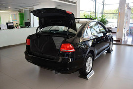 2013款大众新桑塔纳1.4L手动舒适版