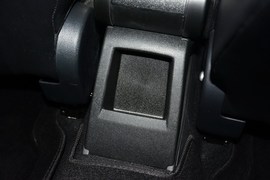 2013款大众新桑塔纳1.4L手动舒适版