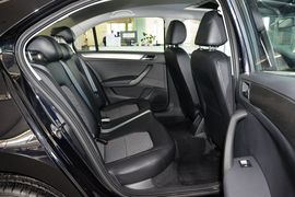 2013款大众新桑塔纳1.4L手动舒适版