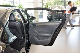 2013款大众新桑塔纳1.4L手动舒适版