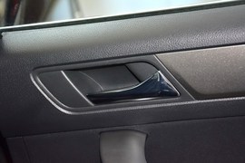 2013款大众新桑塔纳1.4L手动舒适版